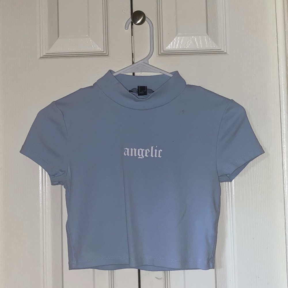 baby blue crop top